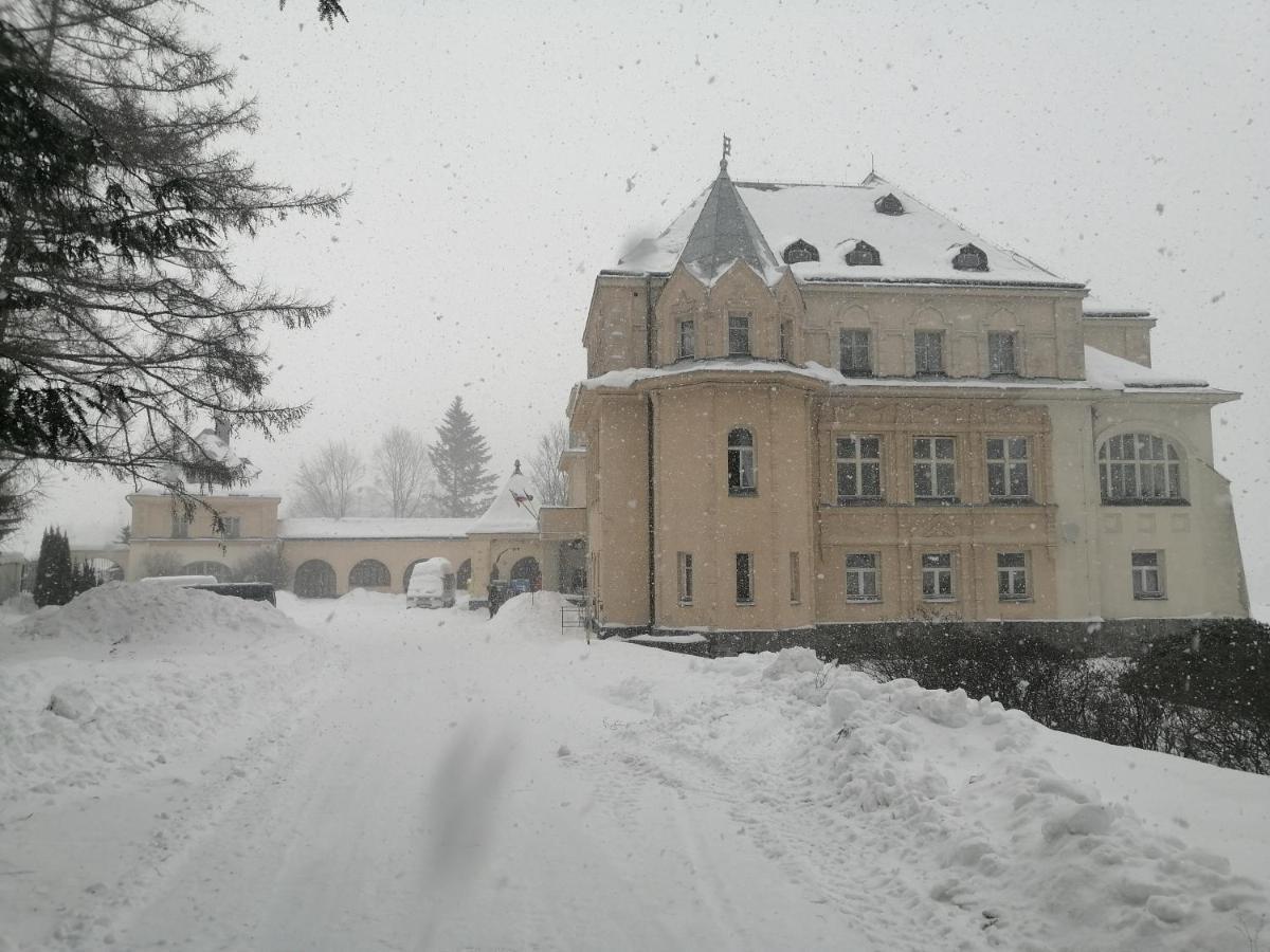 Hotel Vetrov Vysoké nad Jizerou 외부 사진